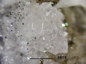 Cristaux de gobbinsite - cliquez pour photo grand format